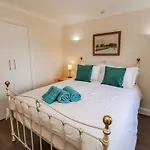 Old Riggs Paddock 펜션 *