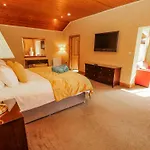 Old Riggs Paddock 펜션