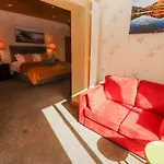 Old Riggs Paddock 펜션